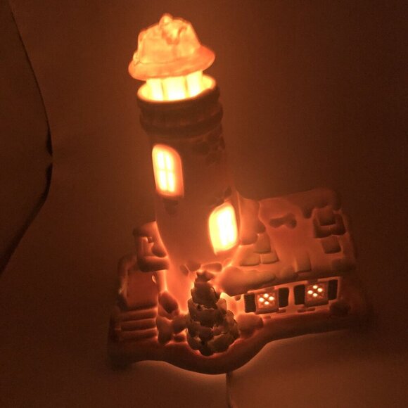Helen Steiner Rice Collection Windows Of Gold Lighted Ceramic Lighthouse - Picture 6 of 13